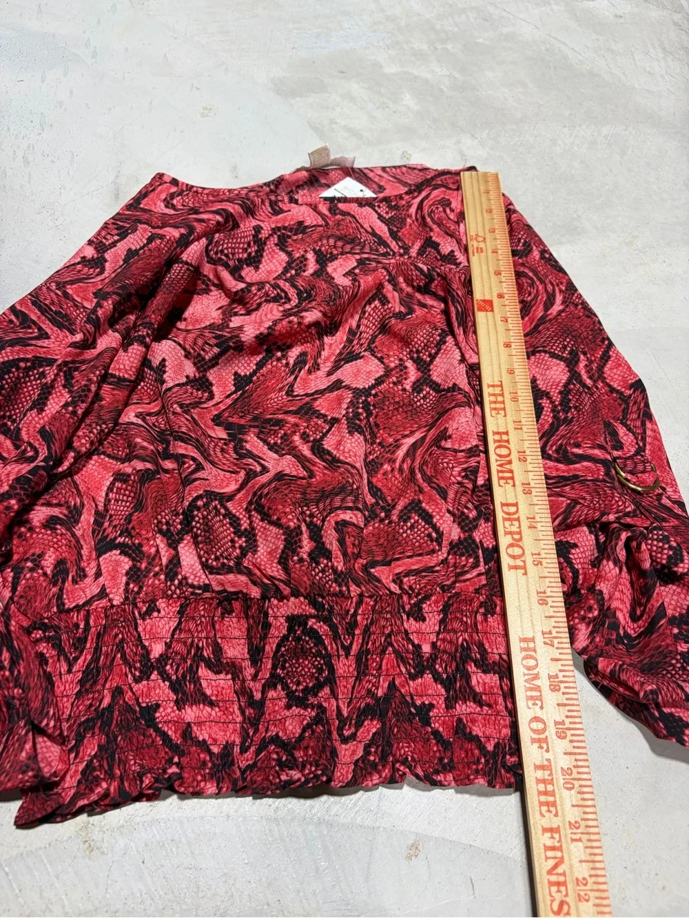 Michael kors NWT Women's Red Snakeskin-Print Long Sleeve Blouse XS MSRP$90